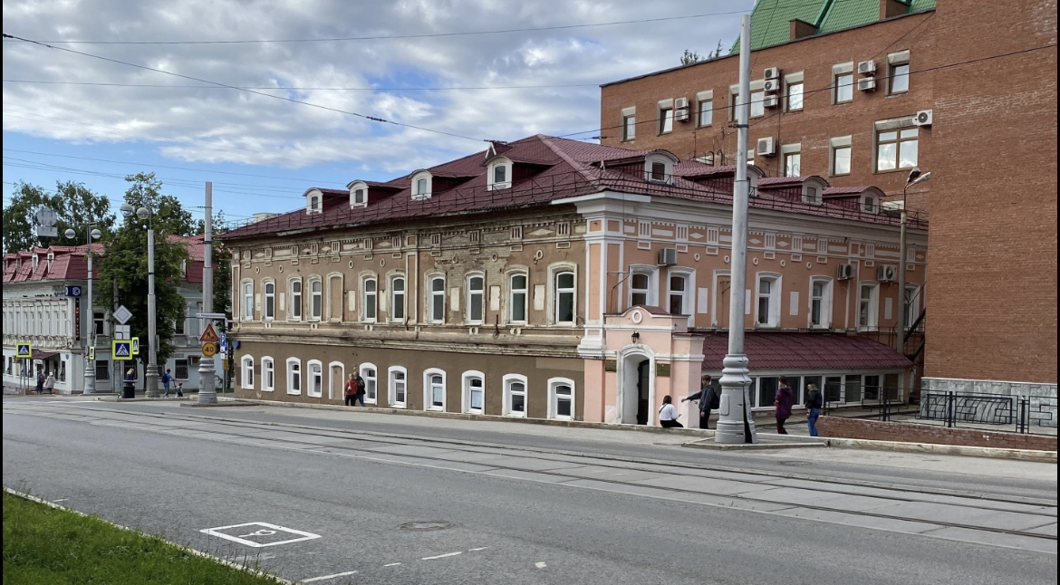 Типография пермь. Типография Заозерского Пермь. Пермь. Дом подрядчика Крылова Пермь классицизм.