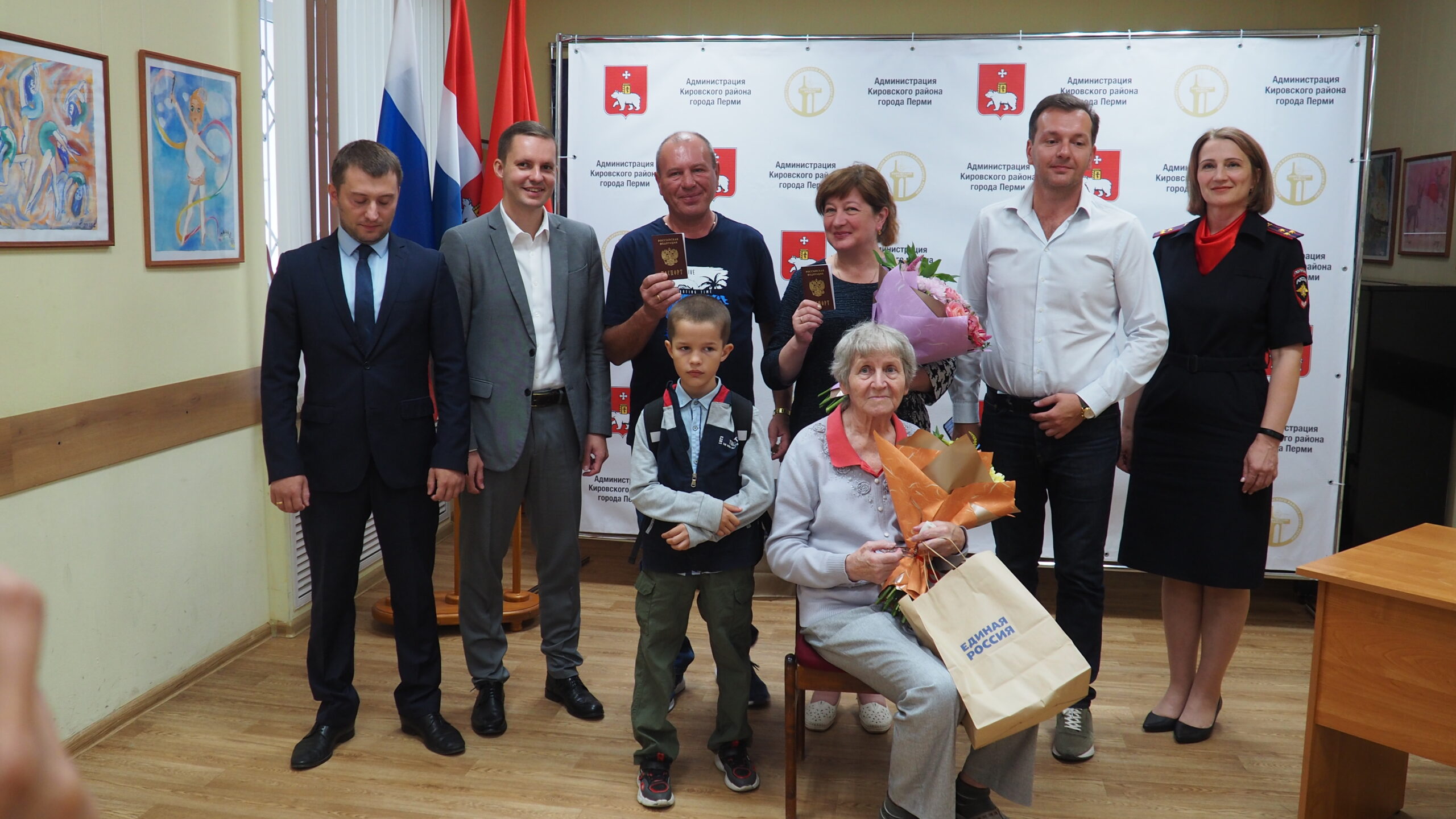 На фото семья Шульженко