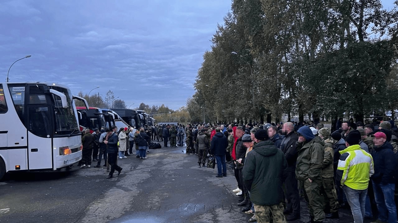 Пермский край отправил первую группу резервистов | 26.09.2022 | Пермь -  БезФормата