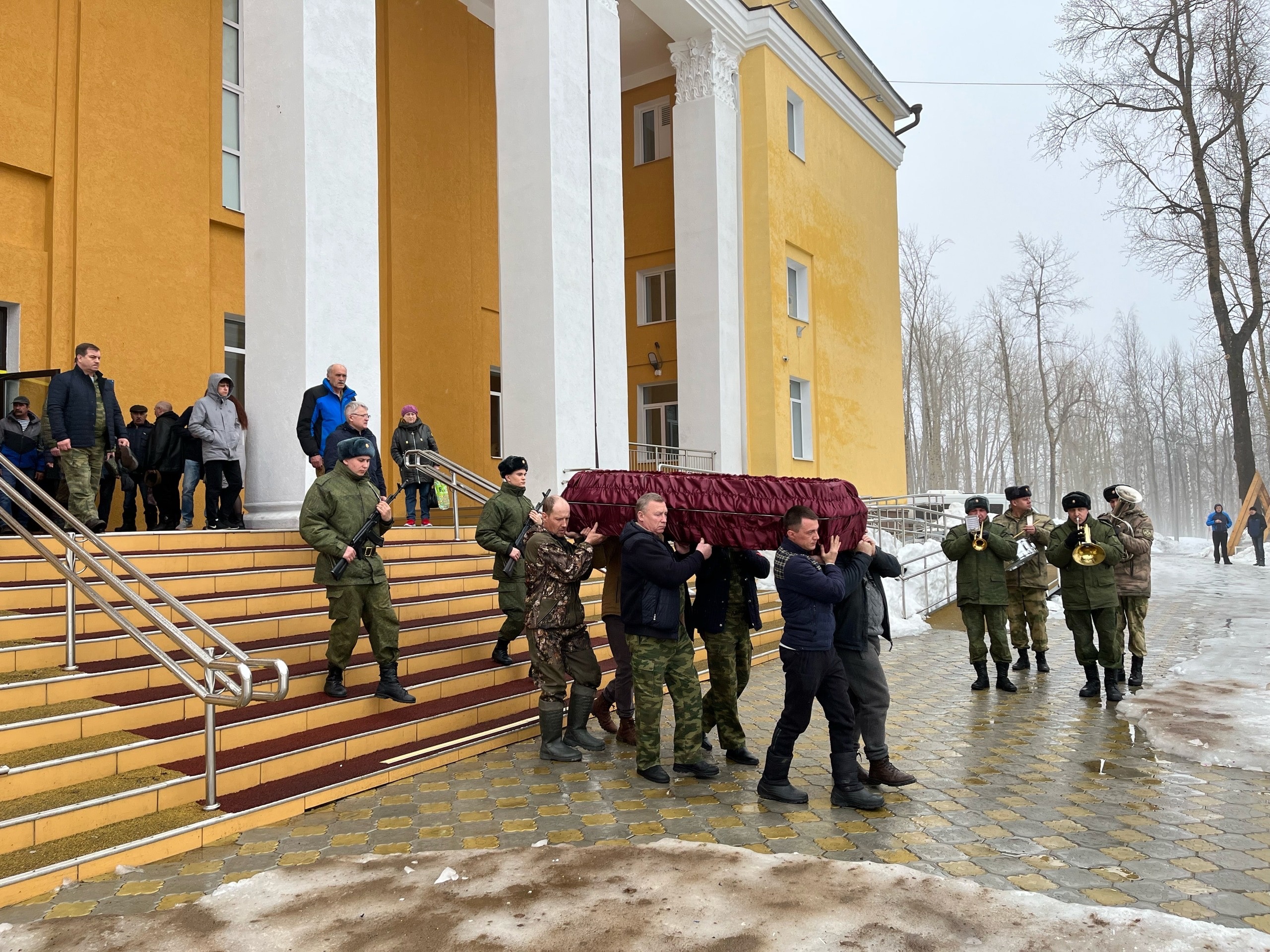 погибшие женщины военнослужащие на украине 2023 фото
