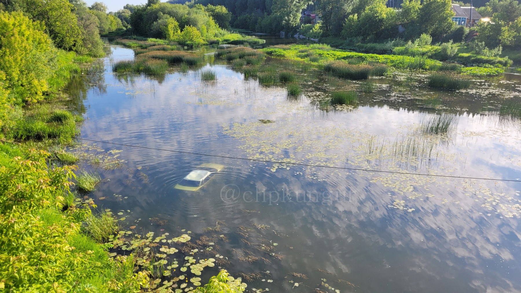 В реке Пермского края утонул автомобиль | 16.06.2023 | Пермь - БезФормата