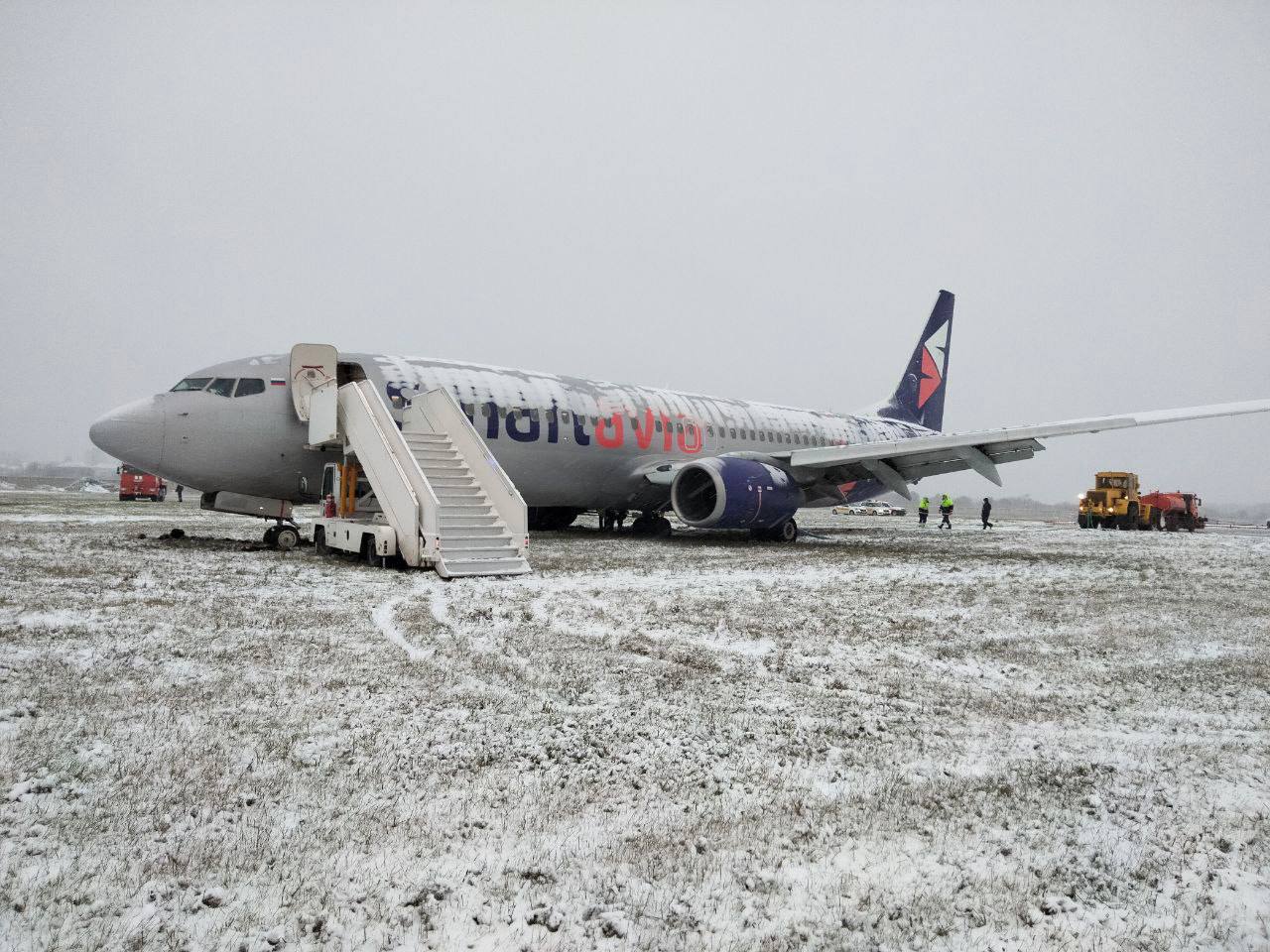 Боинг-737» выкатился за пределы ВПП в Перми из-за ошибки экипажа |  25.10.2023 | Пермь - БезФормата