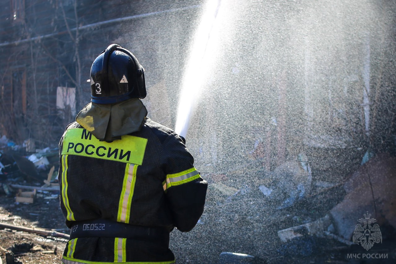 В пермском селе сгорела машина, стоящая в гараже | 14.06.2024 | Пермь -  БезФормата