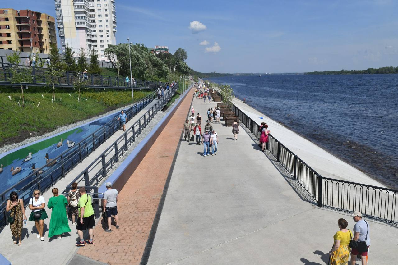 В Кировском районе Перми открыли новую набережную | 12.06.2024 | Пермь -  БезФормата