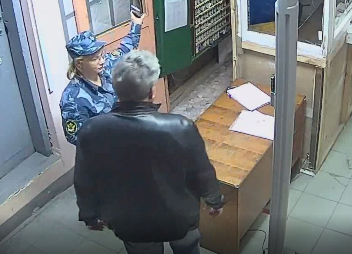 Фото: Скрин записи видеокамеры из СИЗО-1 в Перми